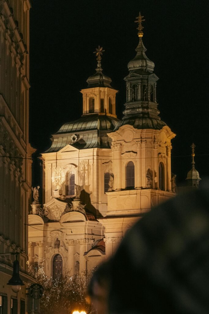 Picture of prague at night